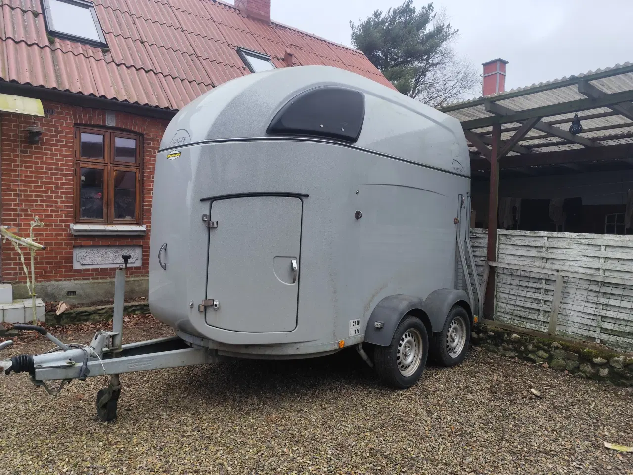 Billede 1 - Stor lækker hestetrailer