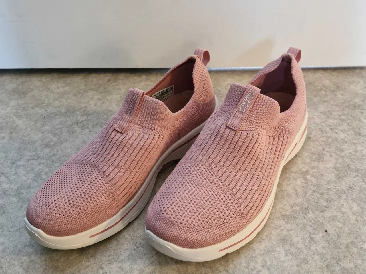 Billede 1 - Nye skechers 