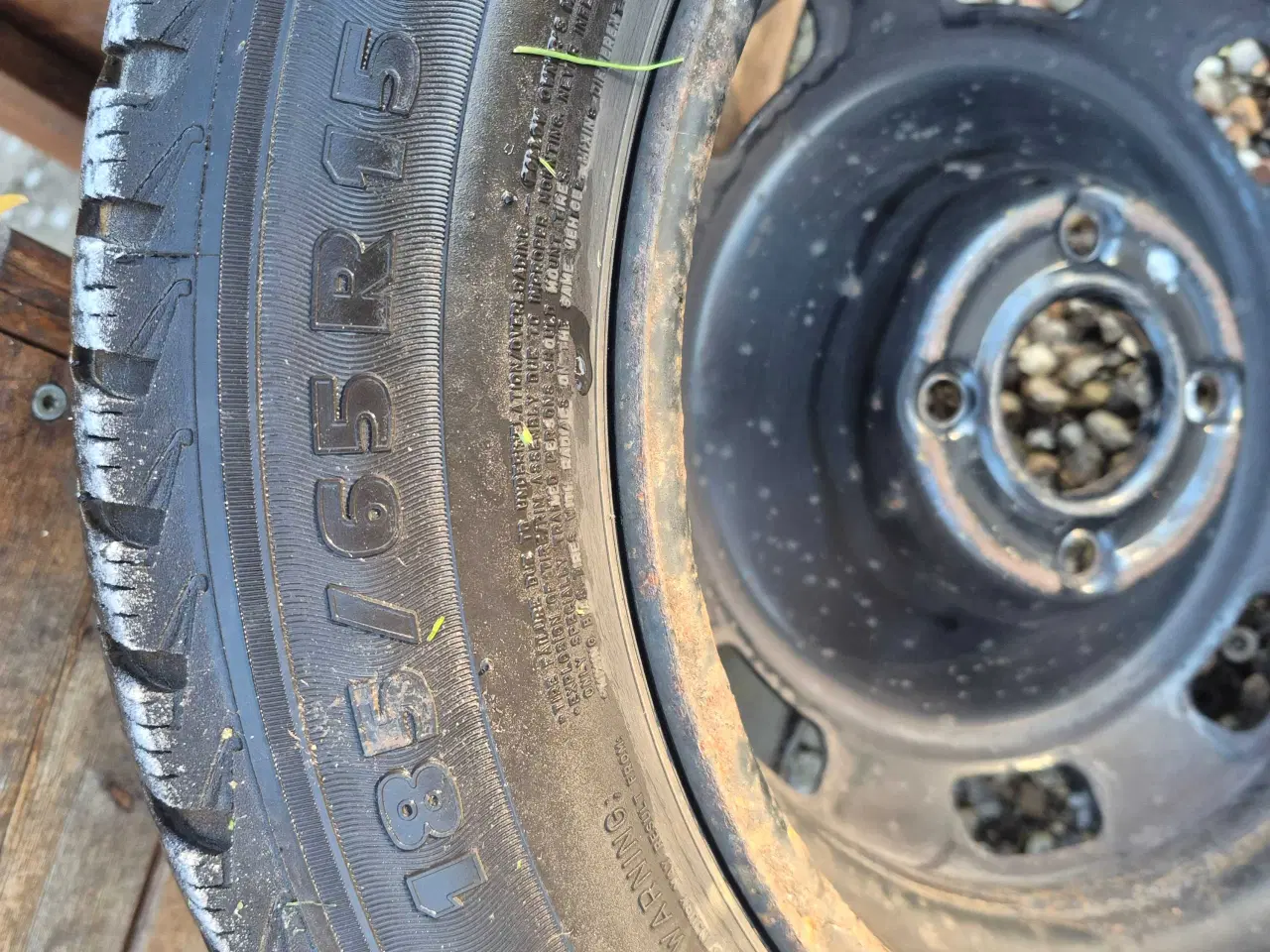 Billede 3 - Vinterdæk på fælge til Peugeot