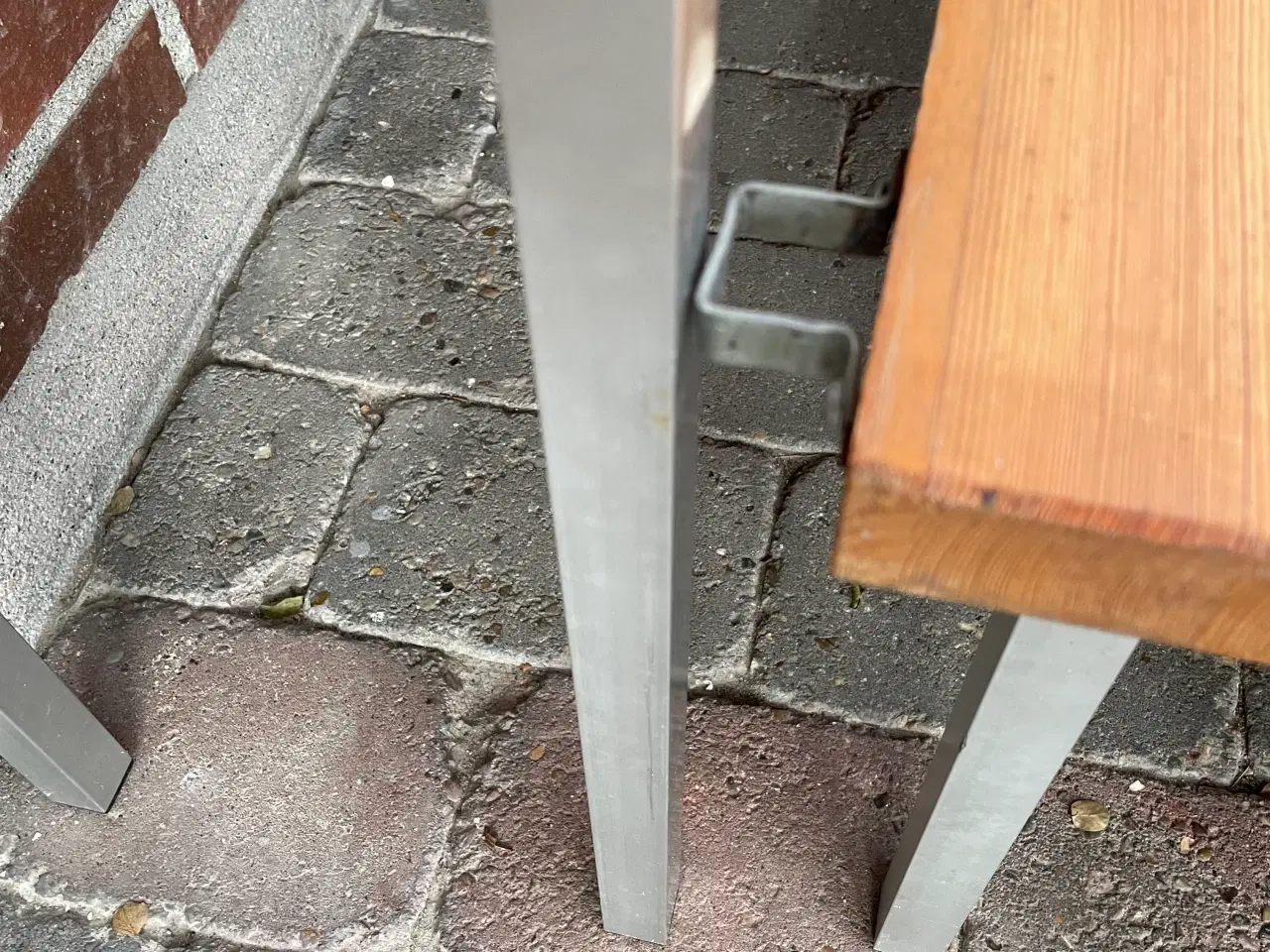 Billede 4 - Salgs podier/ bænke