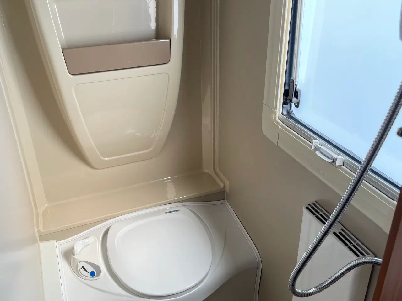 Billede 6 - Campingvogn adria alpina 743 ut