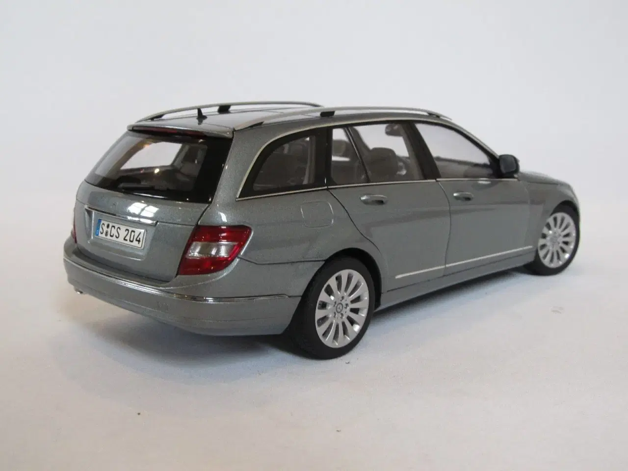 Billede 2 - 2008 Mercedes C-Klasse T-Model 1:18  