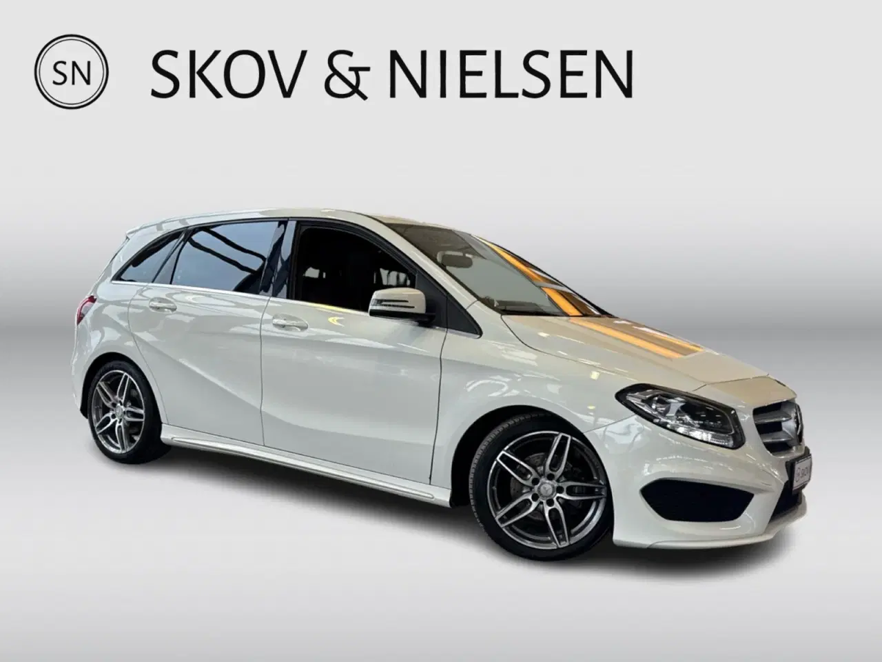 Billede 8 - Mercedes B180 d 1,5 AMG Line Van