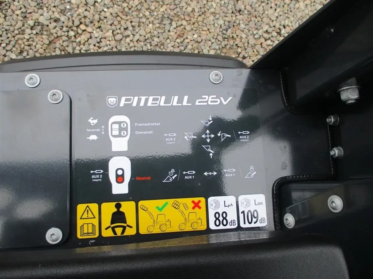 Billede 6 - Pitbull X24-26V med lyspakke og 400mm hjulmontering.