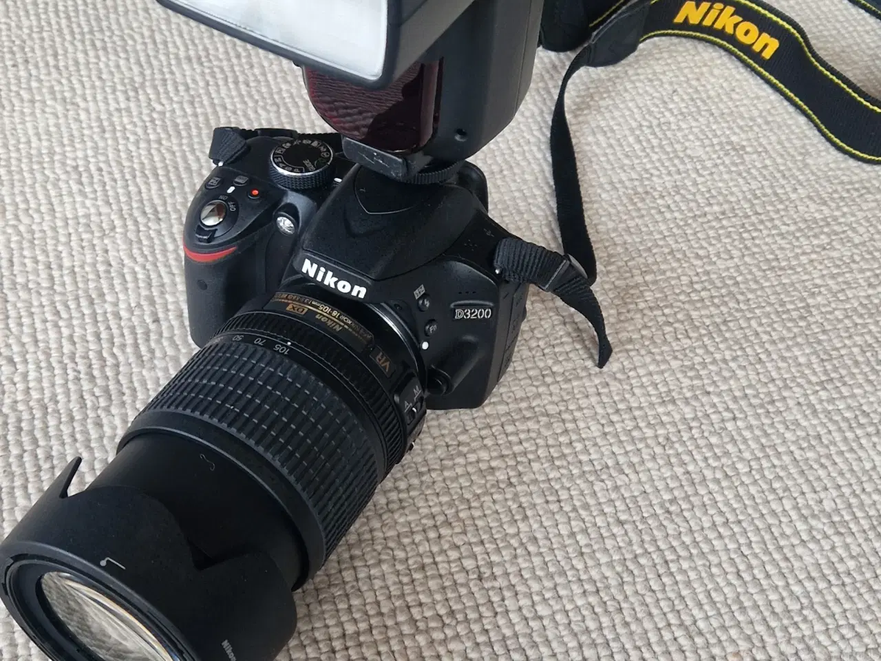 Billede 1 - Nikon D3200 Digitalkamera, 18-105mm linse, Meike S