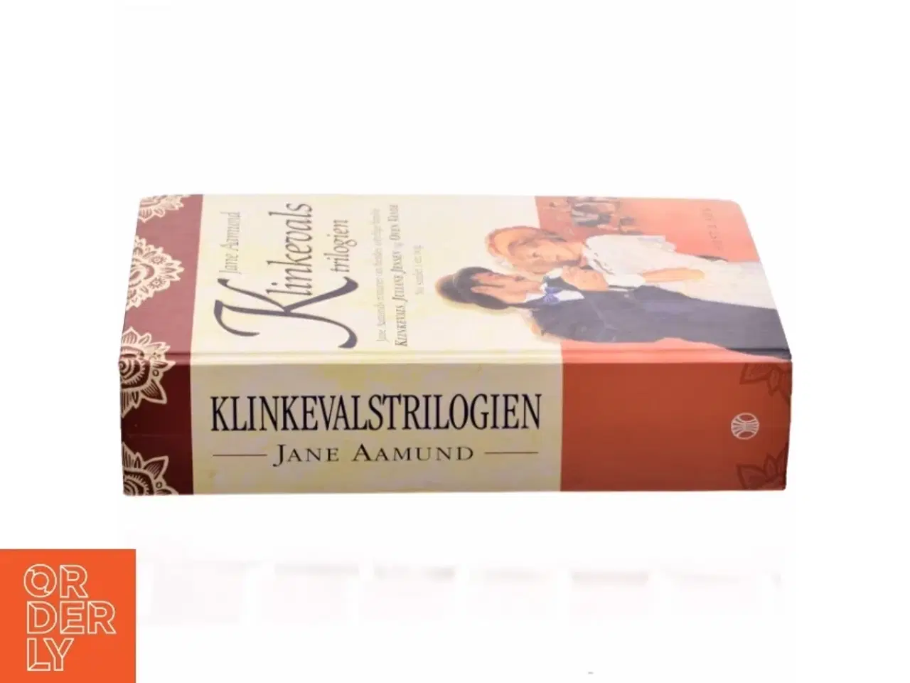 Billede 2 - Klinkevalstrilogien : Klinkevals, Juliane Jensen, Oven vande af Jane Aamund (Bog)