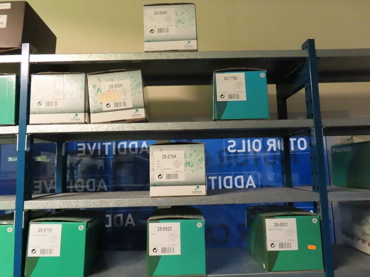 Billede 4 - 16 fag med startere og generatorer