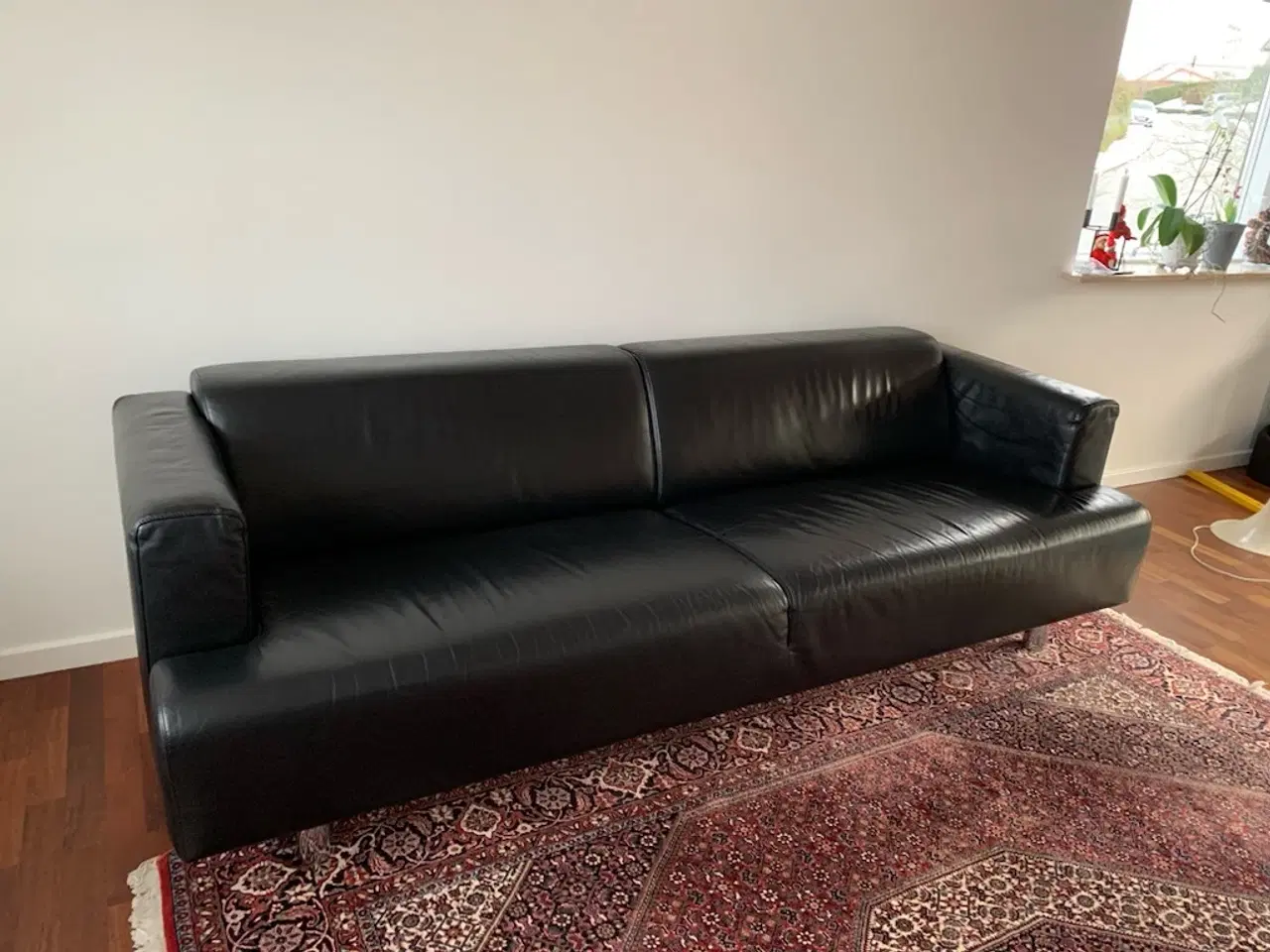Billede 1 - Sofa - sort læder