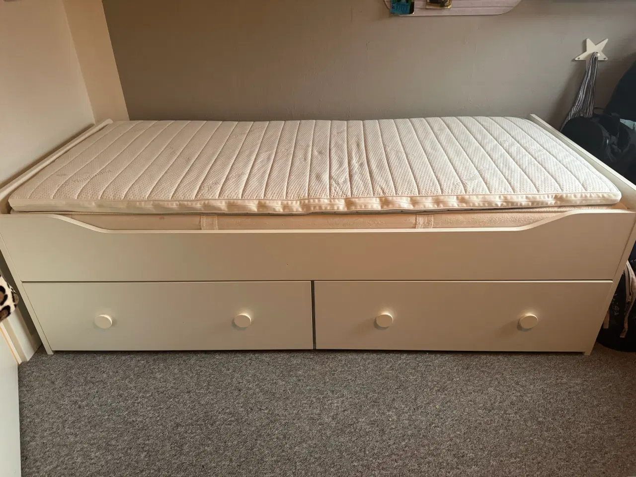 Billede 2 - Ikea seng med madras