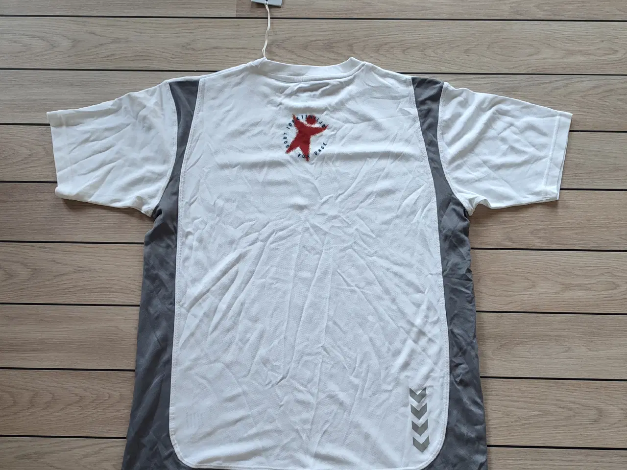 Billede 3 - T-shirt, Hummel, str L
