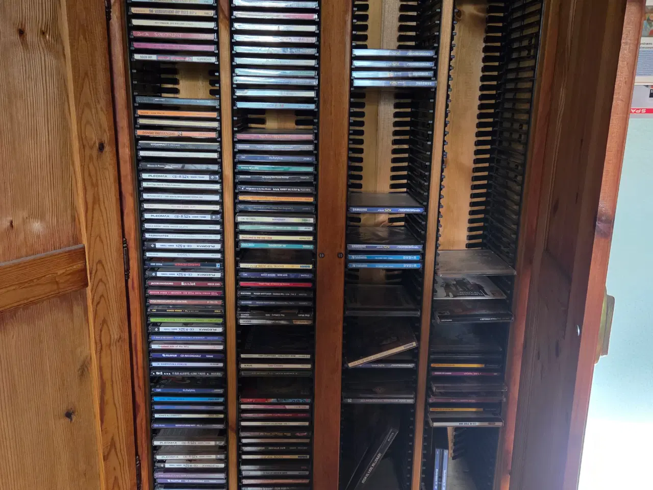 Billede 3 - Cd skab