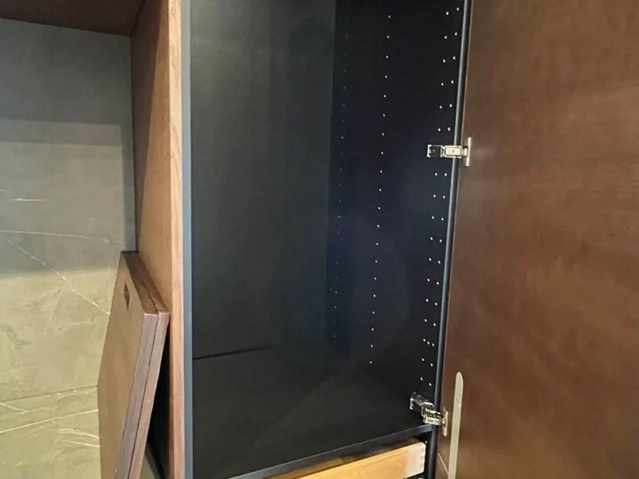 Billede 2 - Køkkenvæg