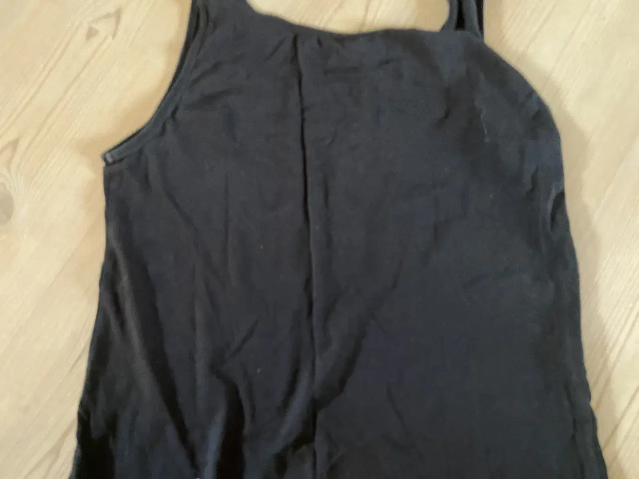 Billede 2 - Top med stropper, str. L, Divided