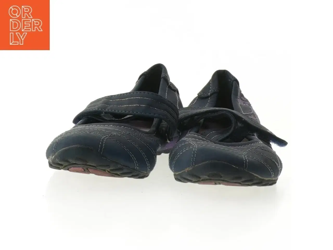 Billede 3 - Blå sko med blomsterbroderi fra Graceland (str. 34 )