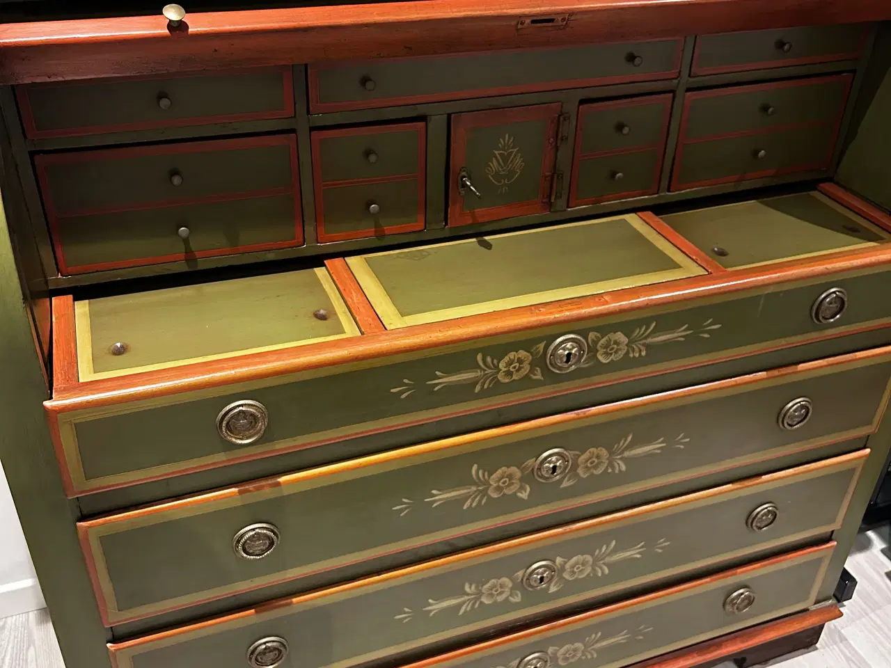 Billede 2 - Almuemalet chatol