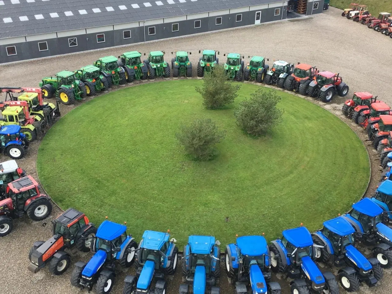 Billede 22 - Deutz-Fahr Agrotron 8280 TTV Stage V Warrior med fuld affjedring og evt. GPS