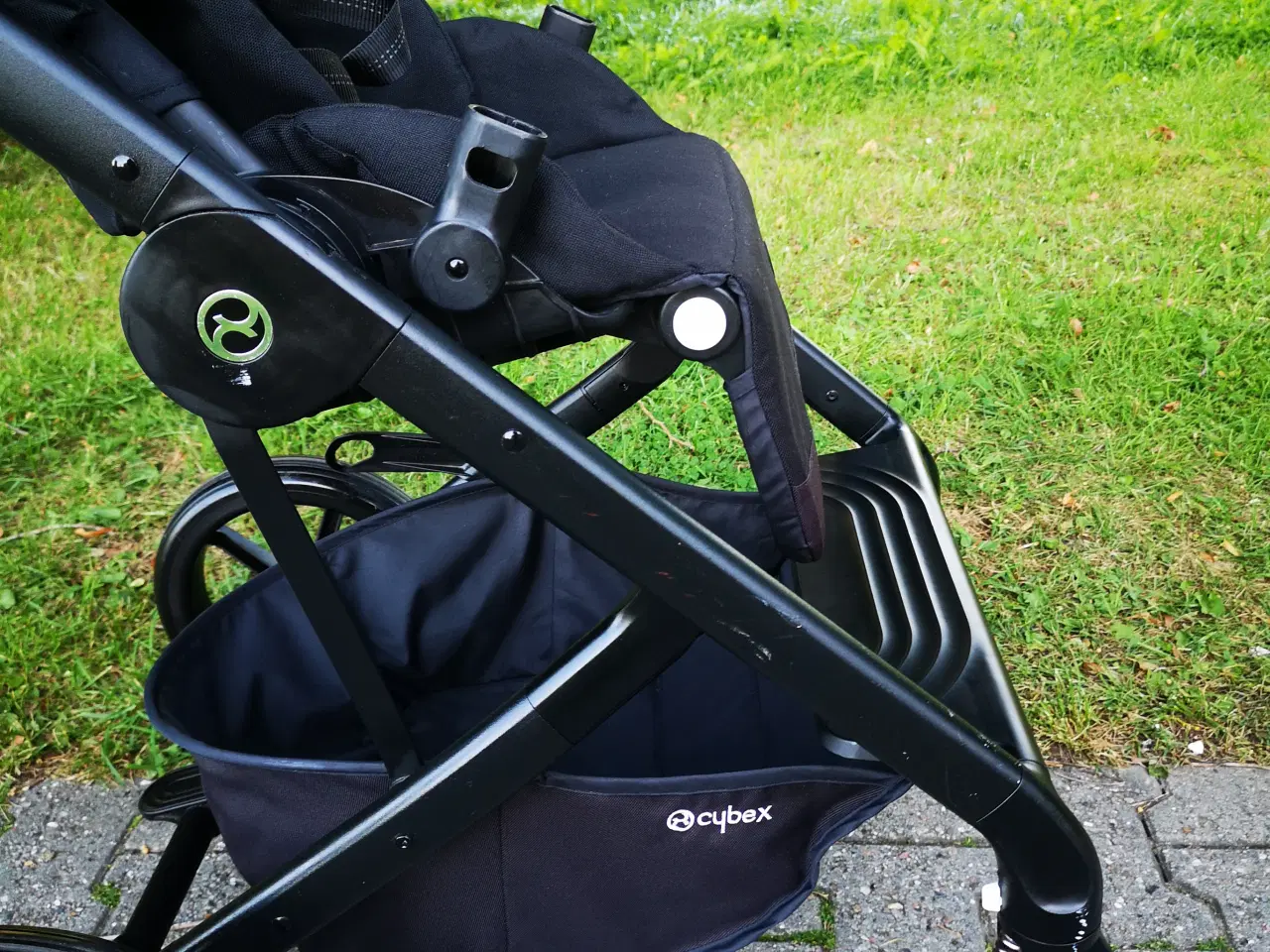 Billede 4 - Butik pris 4.100kr  Cybex Klapvogn