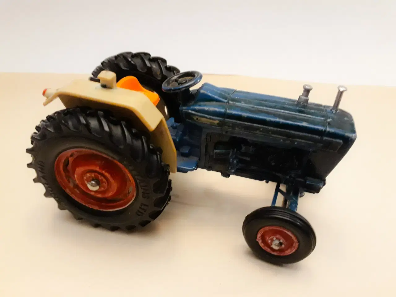 Billede 2 - 2 Britains Traktorer