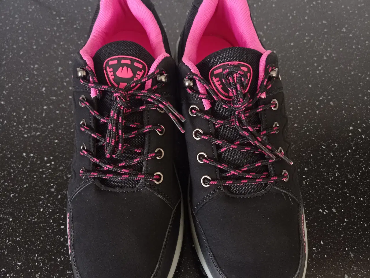 Billede 2 - FASHION Sneakers str. 43