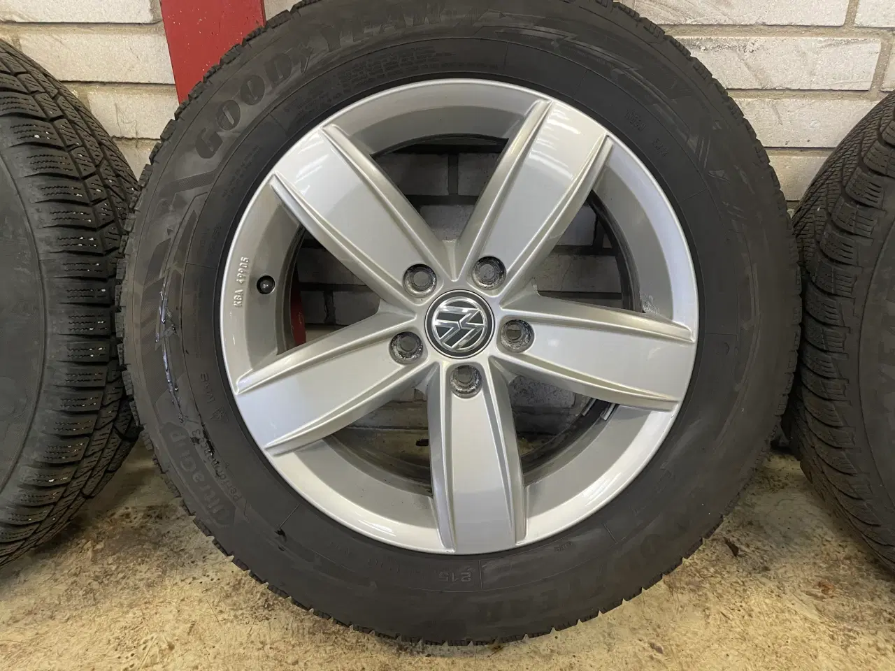 Billede 5 - 16 VW Passat 215/60r16 Ref.261 vinter