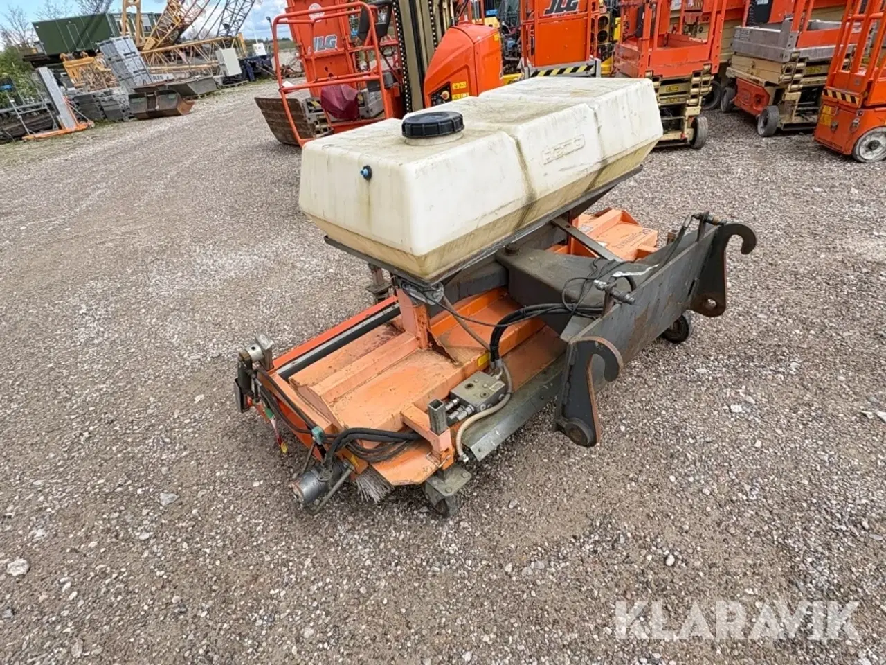 Billede 4 - Kost med opsamler Bema 20