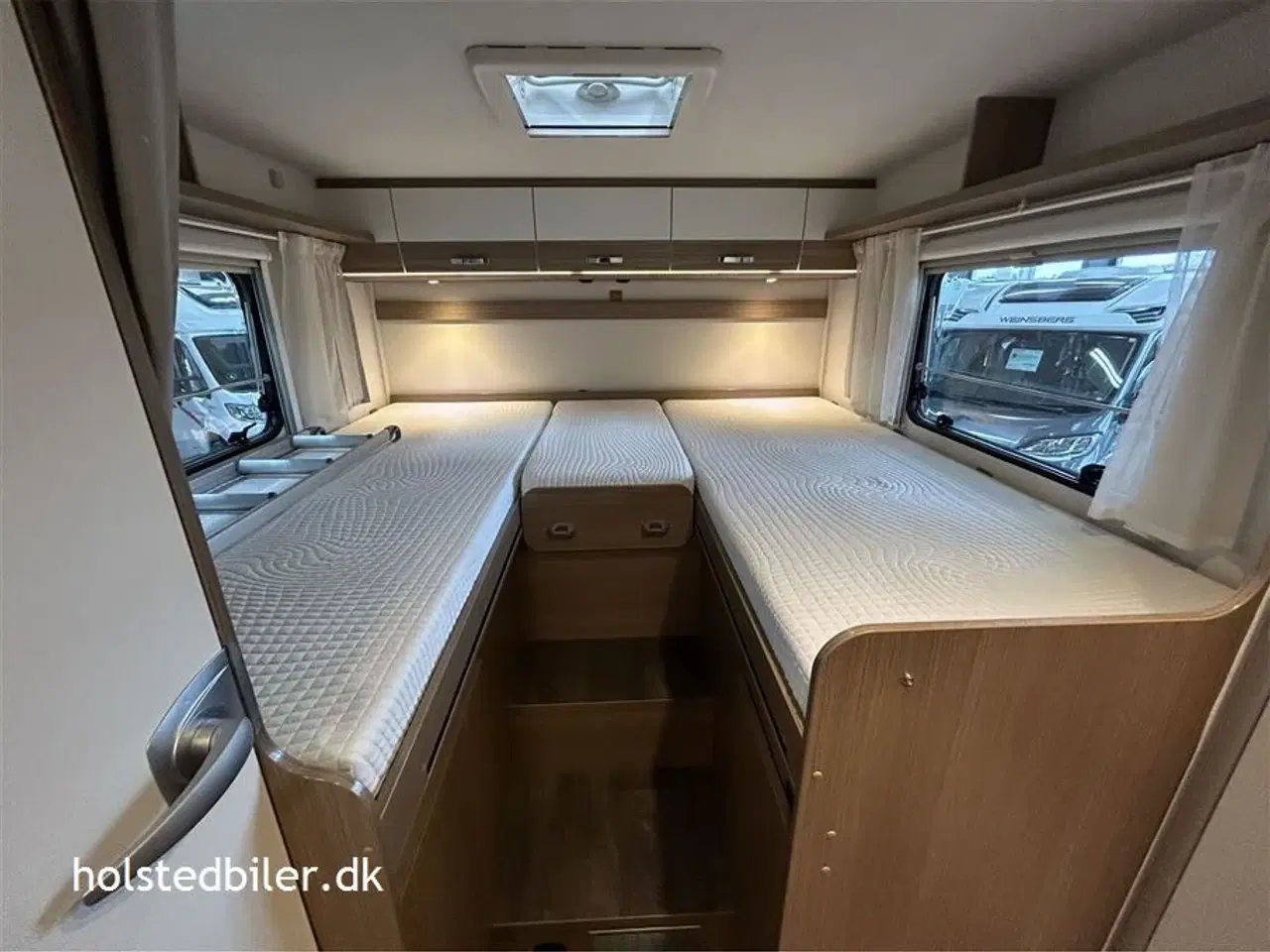 Billede 14 - 2019 - Carado T 447 Emotion   Automatgear - 2 senge og hæve/sænkeseng.