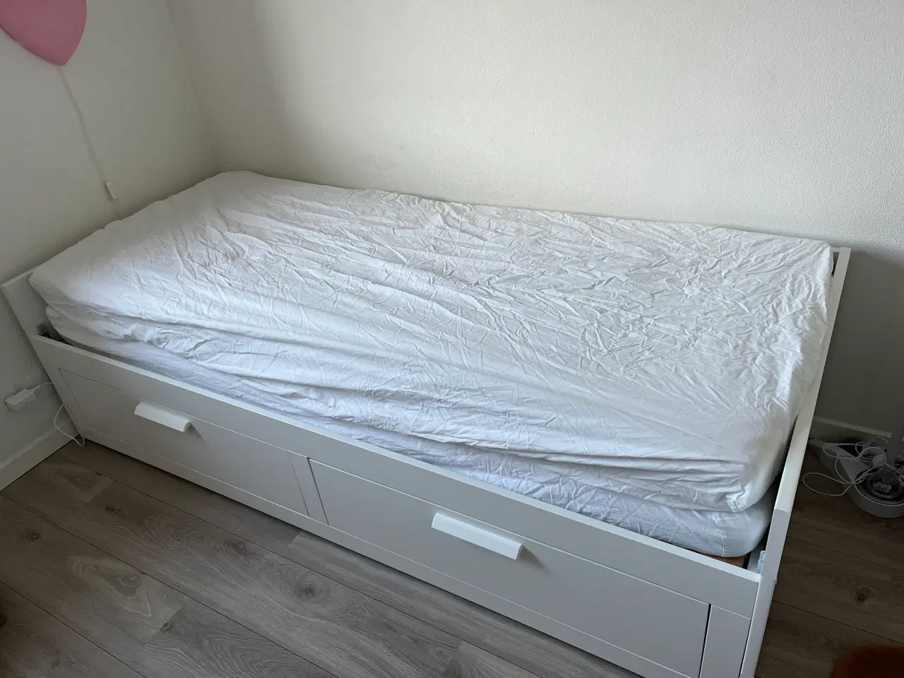 Billede 1 - Udtræks seng