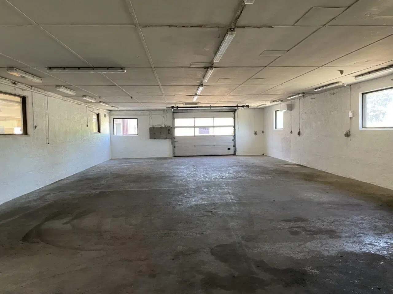 Billede 2 - Værksted/hal med kontor til leje – Lunderskov