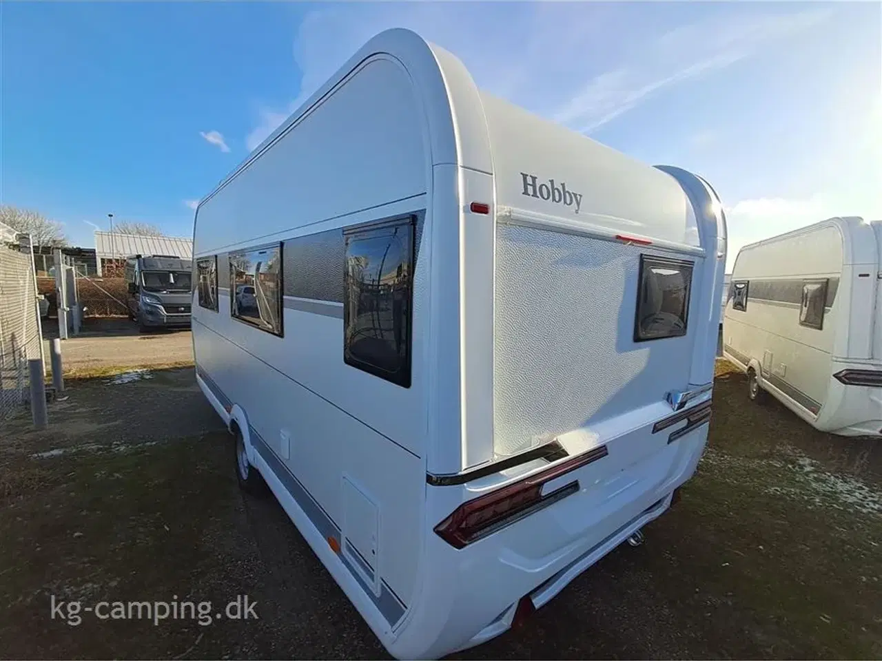 Billede 4 - 2026 - Hobby Excellent 460 SL   2026 model - Flot lille rejsevogn som kan nedvejes til 1350 kg.