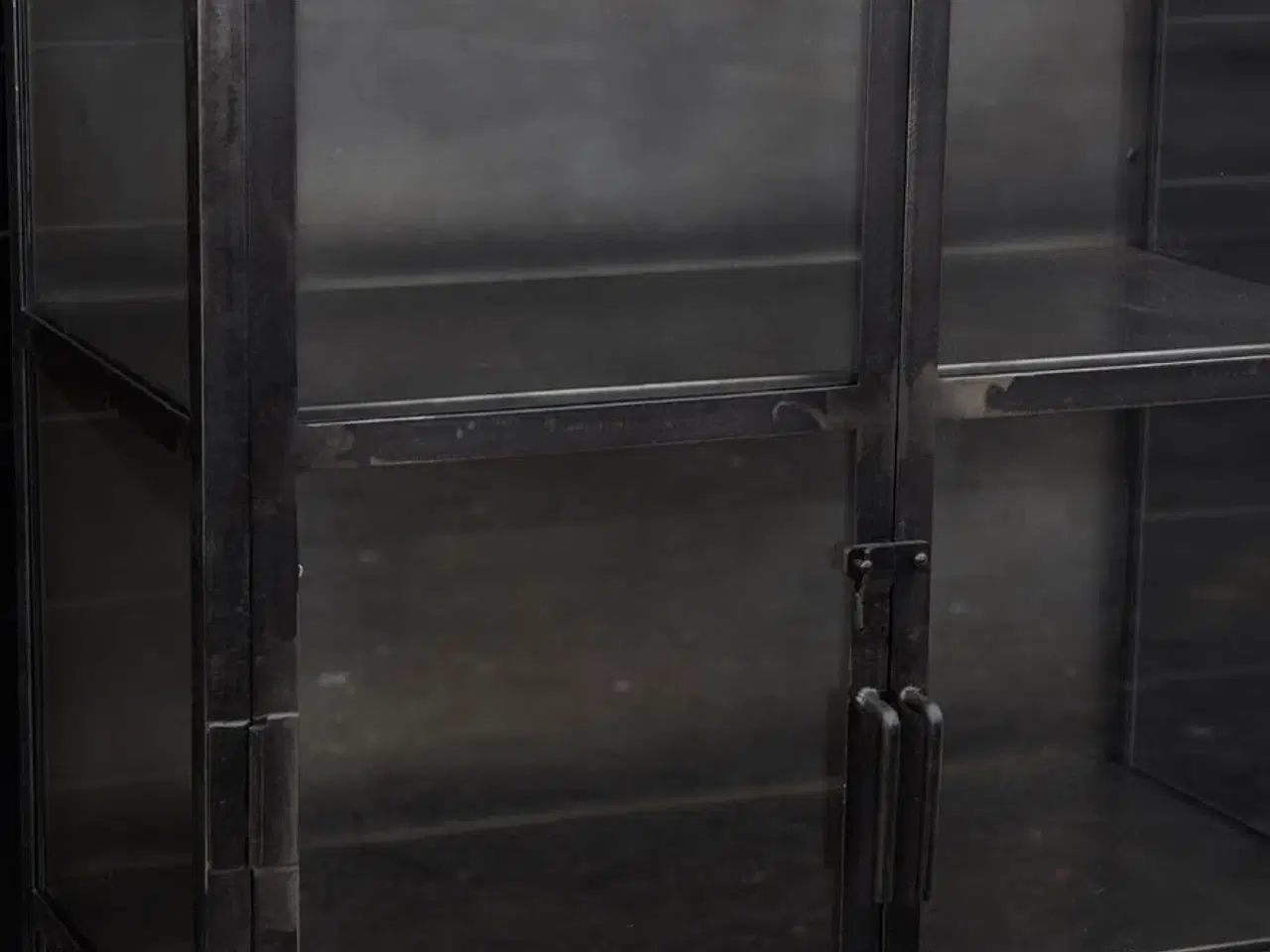 Billede 4 - Nyt Vitrineskab RAW oxideret jern