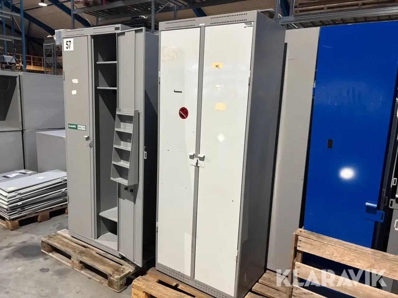 Billede 11 - Industri skab Combi-Industri a/s 57 styk små + 40 styk store