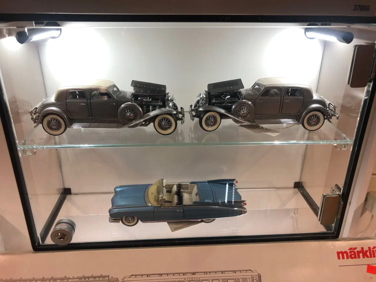 Billede 11 - Modelbiler 1:18, 1:43, 1:24  fra større samling