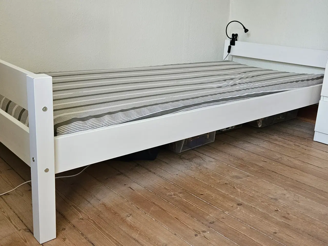 Billede 1 - Seng 90x200 