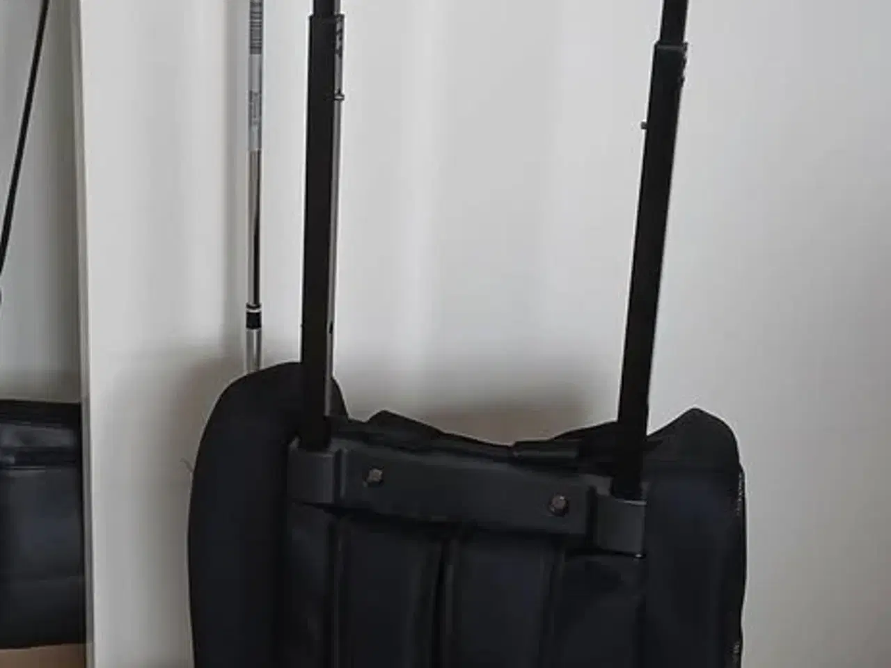 Billede 4 - Rygsæk/trolley 2-i-1 taske til hund/kat sælges