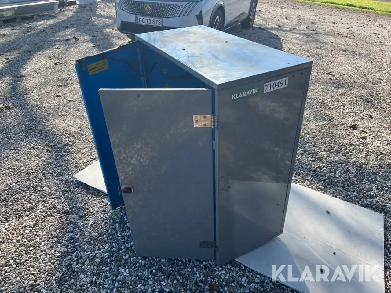 Billede 4 - Installations skab