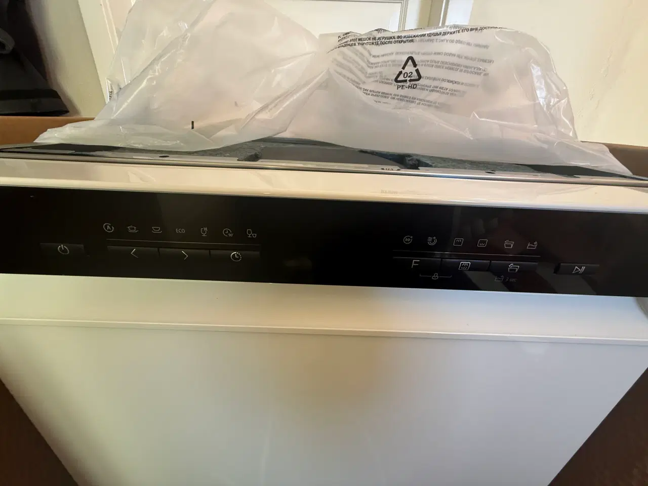 Billede 3 - Opvaskemaskinen er helt ny