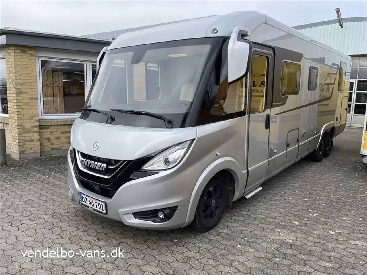 Billede 1 - 2021 - Hymer Masterline BML I890   Oplev Europa fra kongelogen