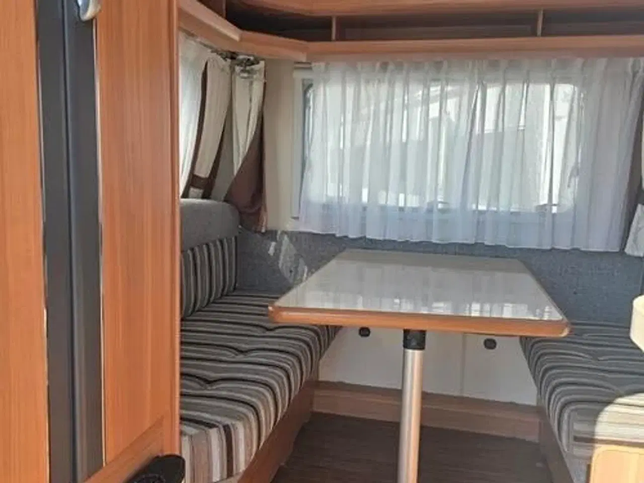 Billede 2 - Hobby DE LUXE 440 SF