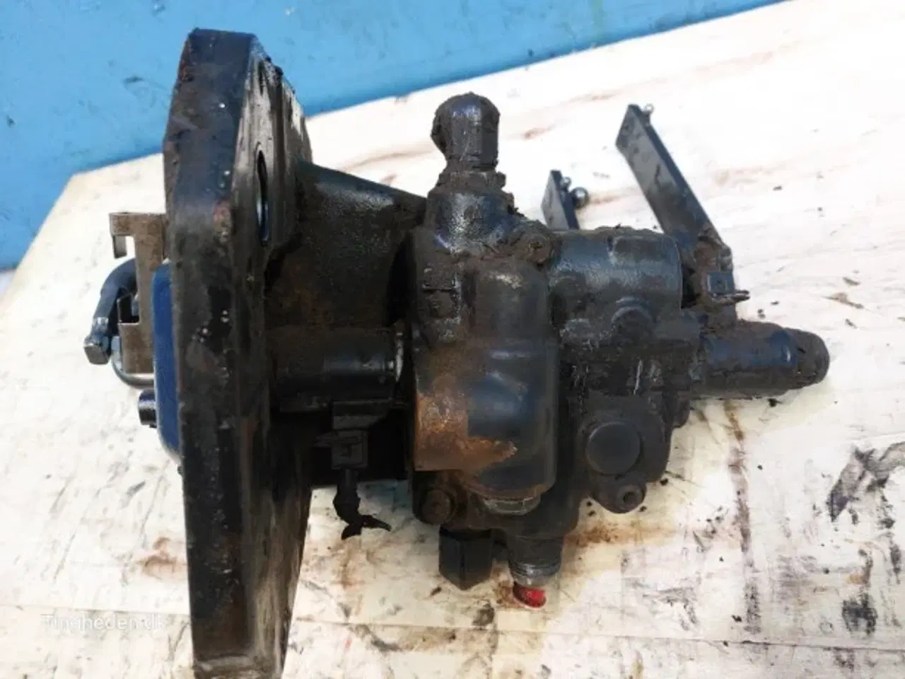 Billede 10 - Valmet 8050 Dæksel Transmission 33678500