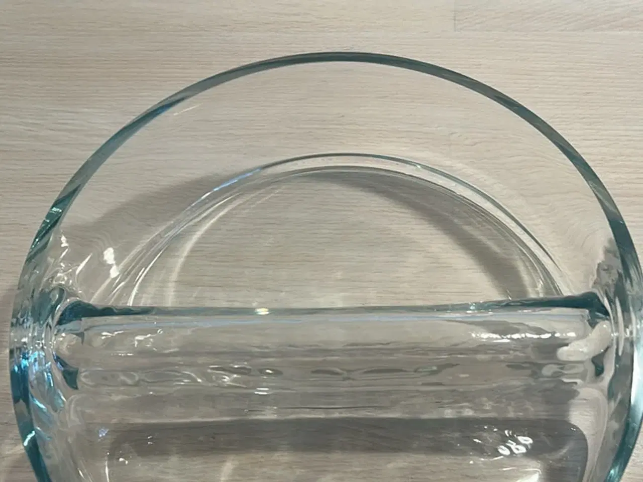 Billede 6 - Flot salatskål i glas med to rum.