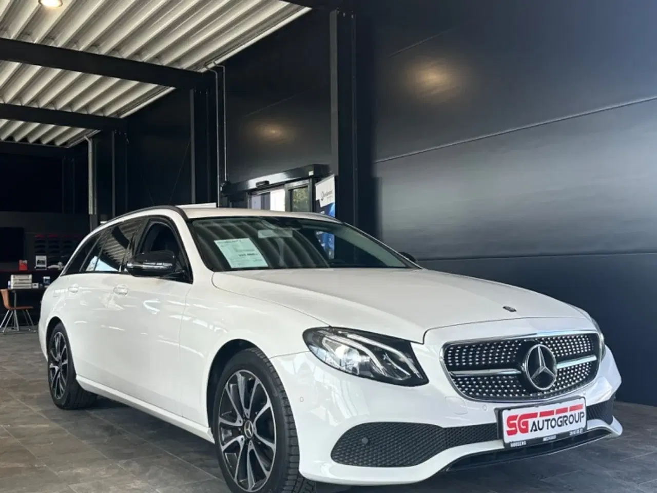 Billede 3 - Mercedes E220 d 2,0 Avantgarde stc. aut.