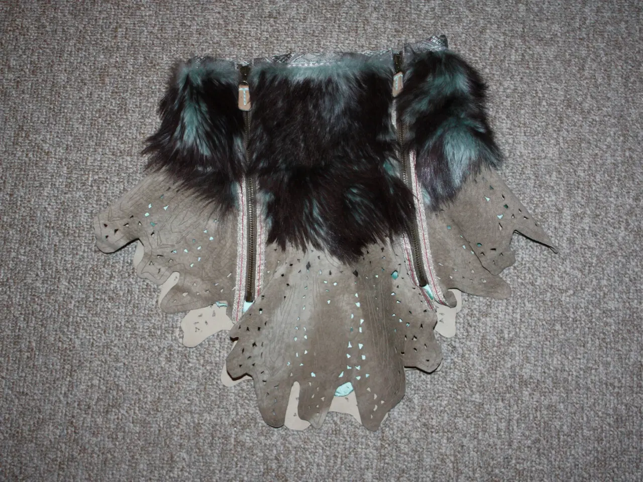 Billede 1 - Lædernederdel Munthe plus Simonsen str. S/0