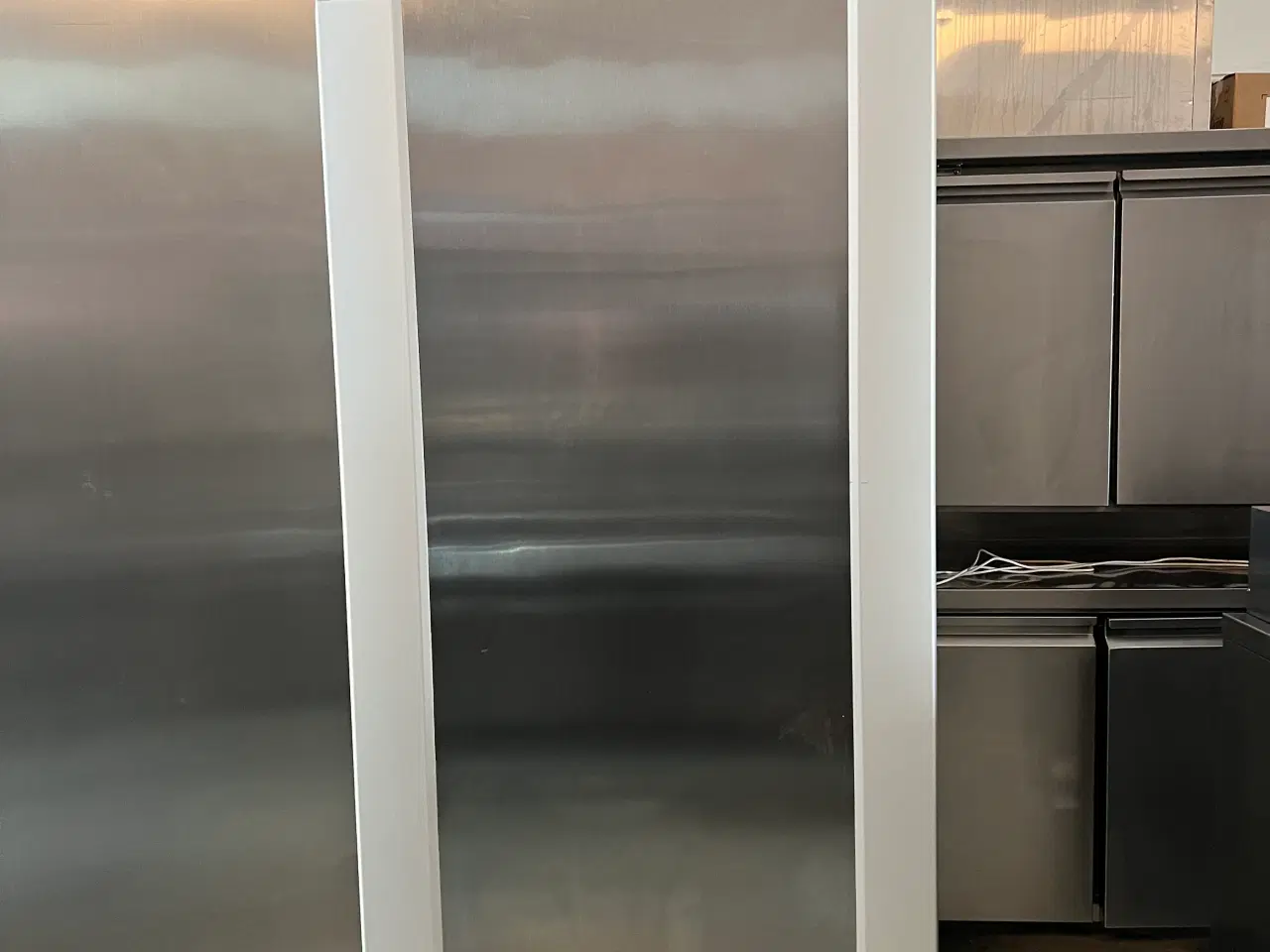 Billede 1 - AUKTION: Gram Køleskab 