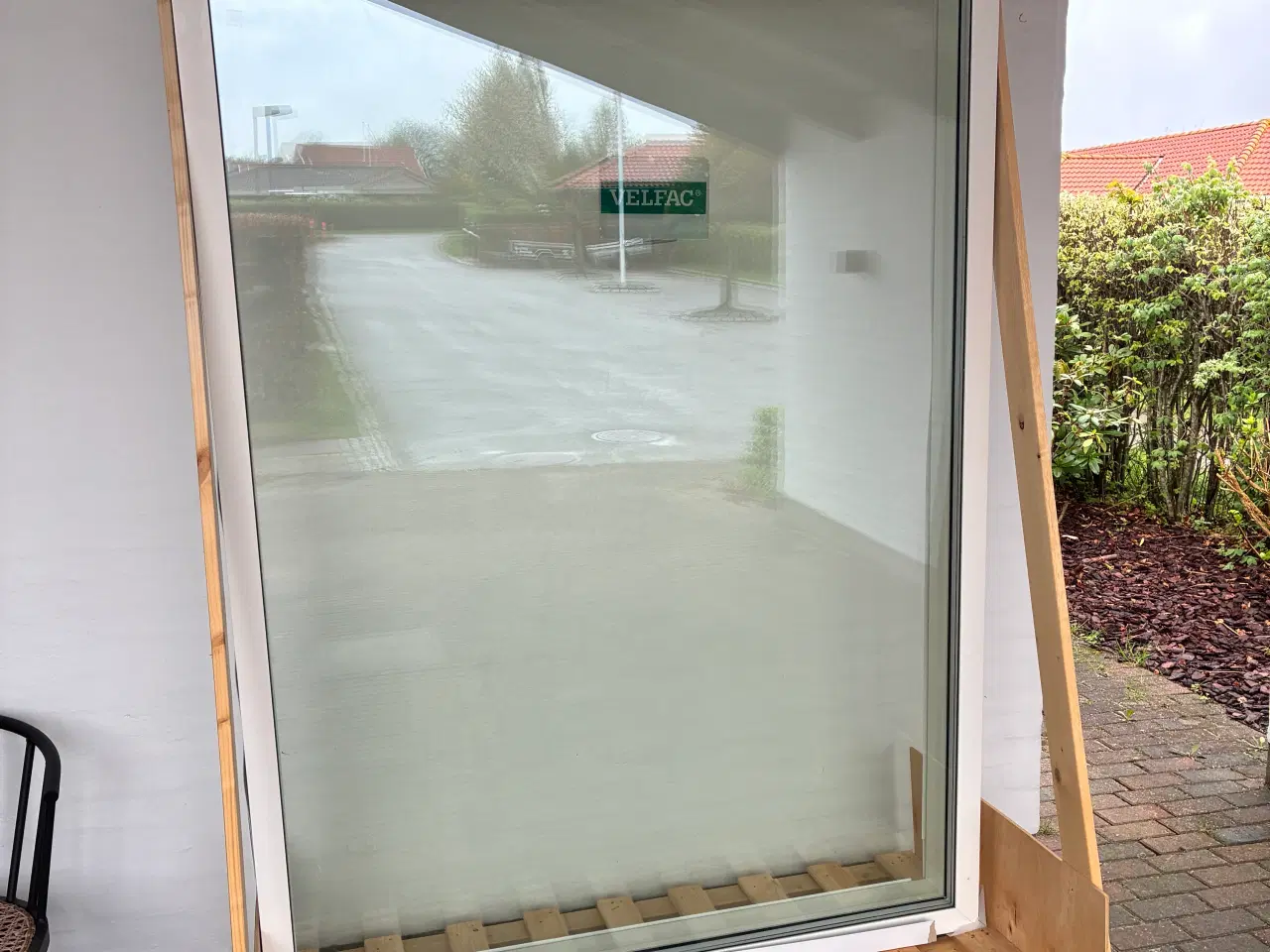Billede 1 - Vindue fast karm Velfac træ/alu