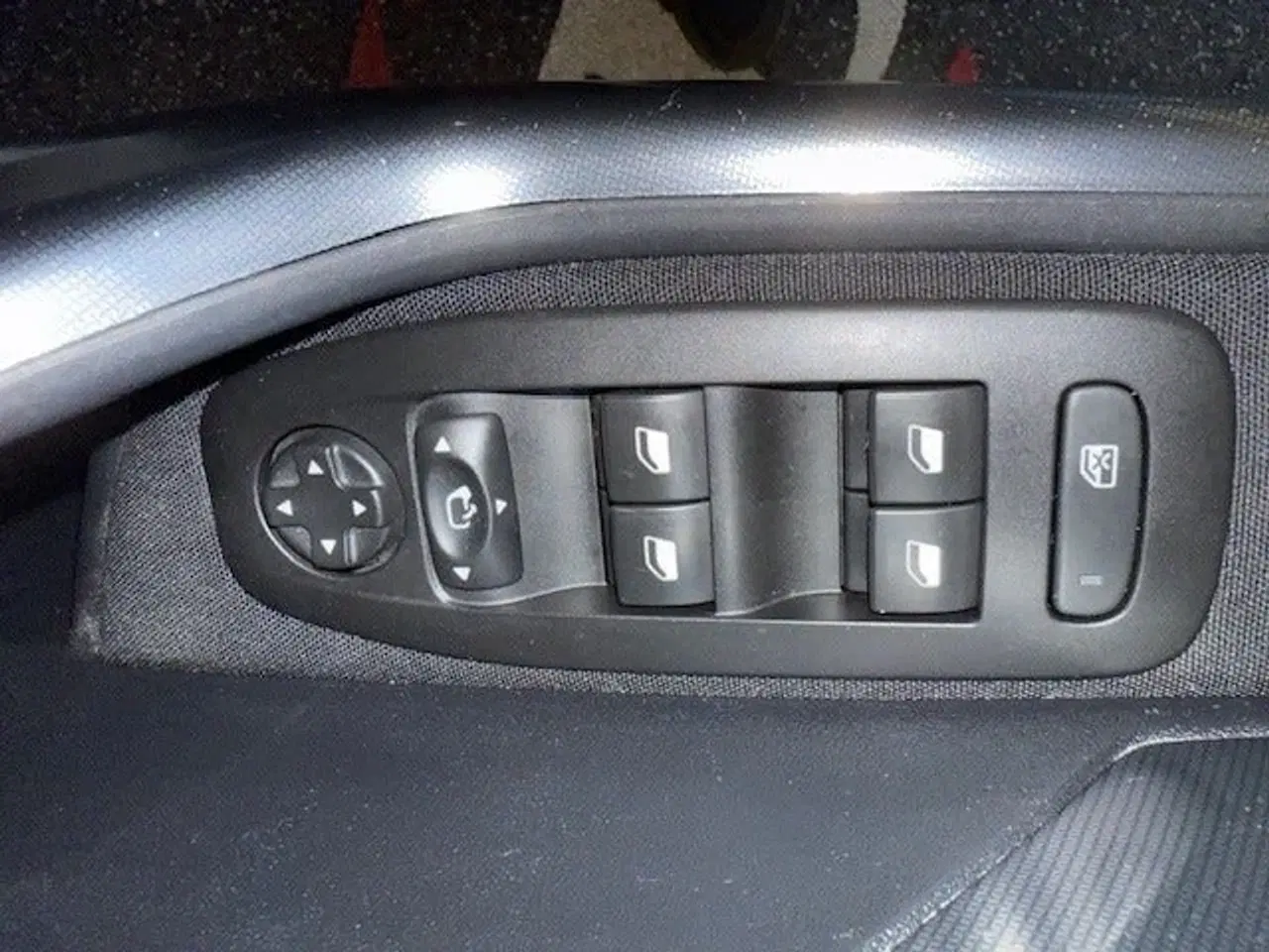 Billede 17 - Peugeot 2008 1,2 e-THP 110 Allure Sky