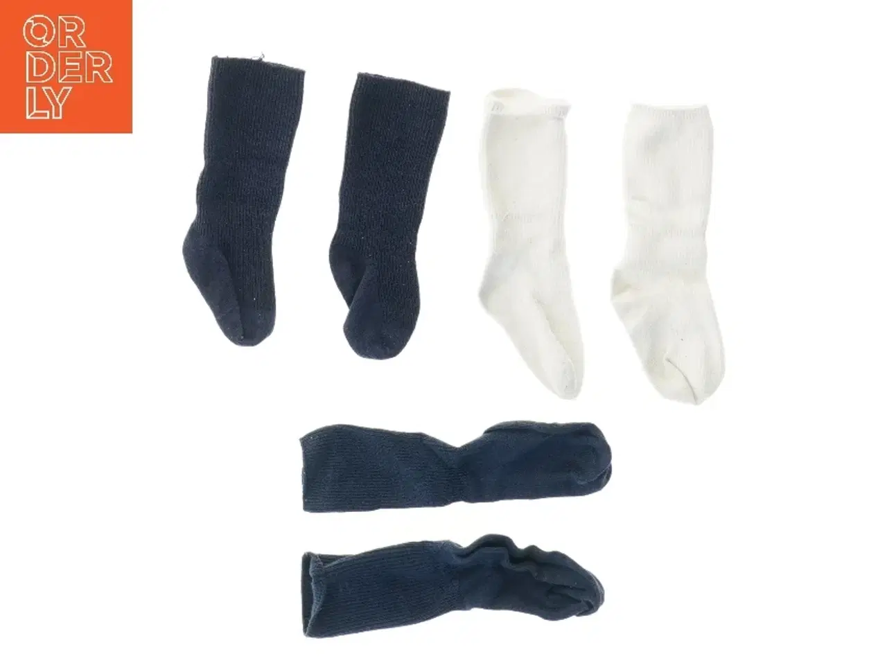 Billede 1 - Sæt af sokker til børn (str. 19 cm)