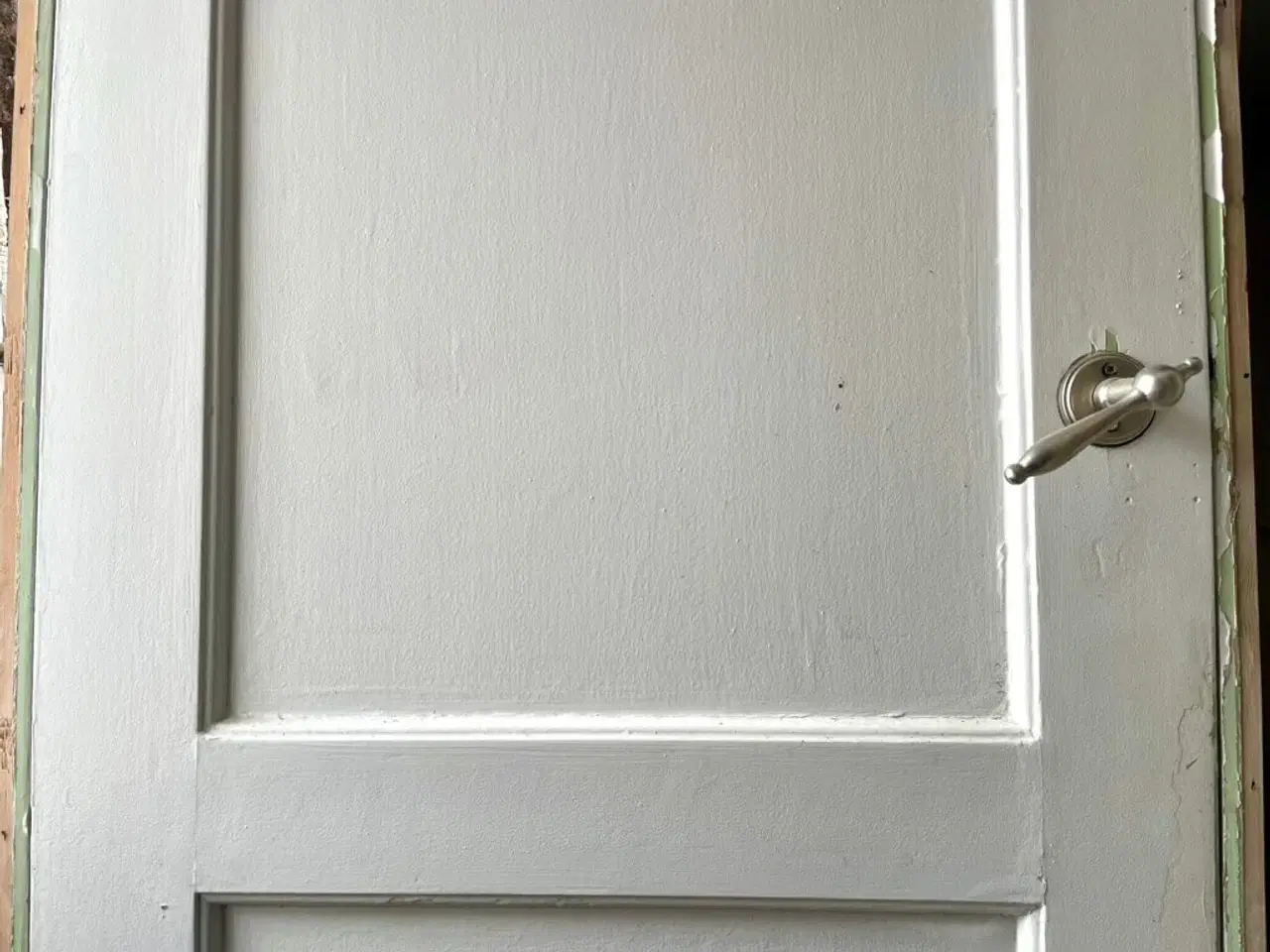 Billede 5 - Klassisk, smal fyldningsdør m. karm