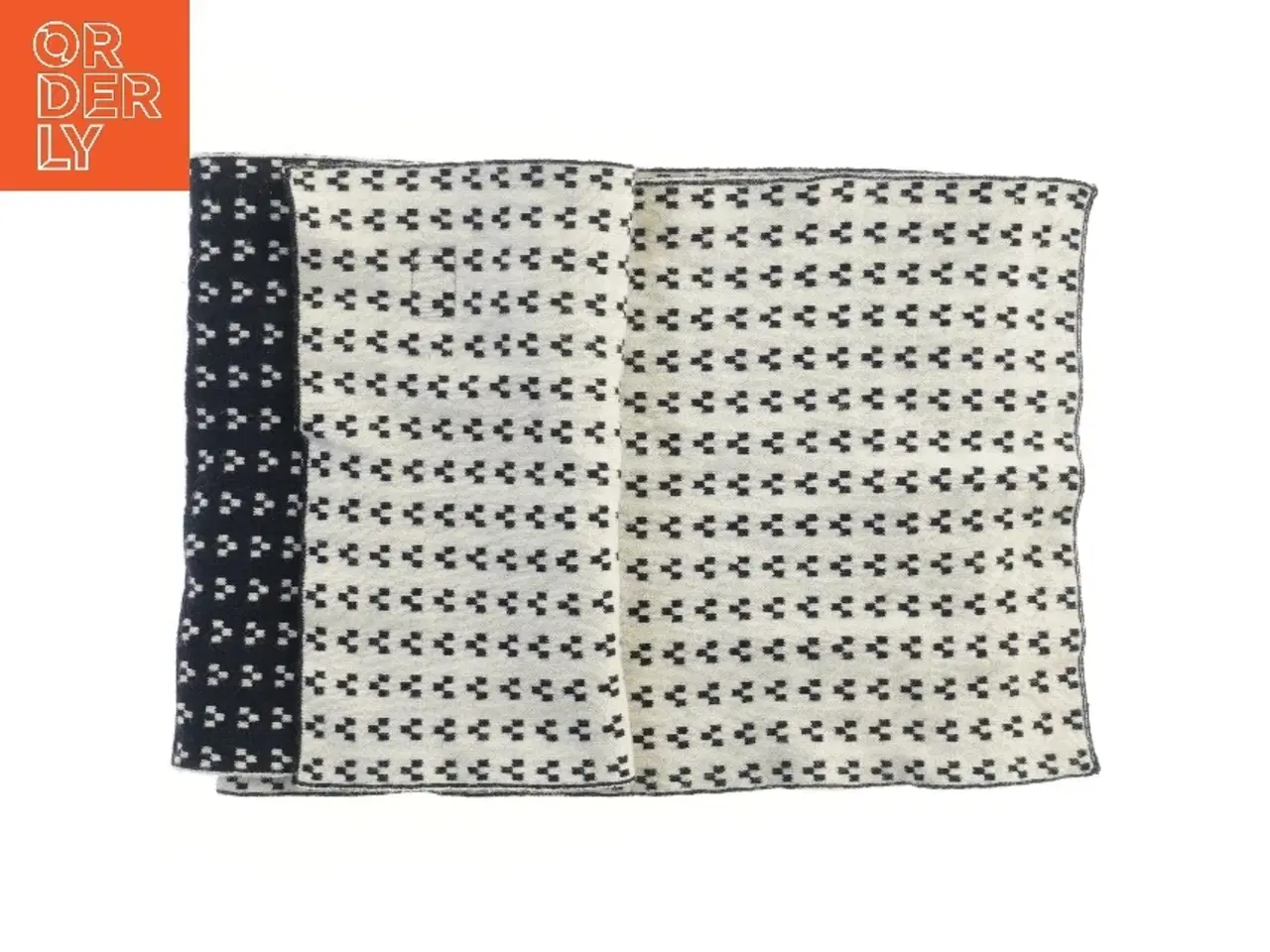 Billede 2 - Strikket uldhalstørklæde fra Klitmøller (str. 168x80 cm)