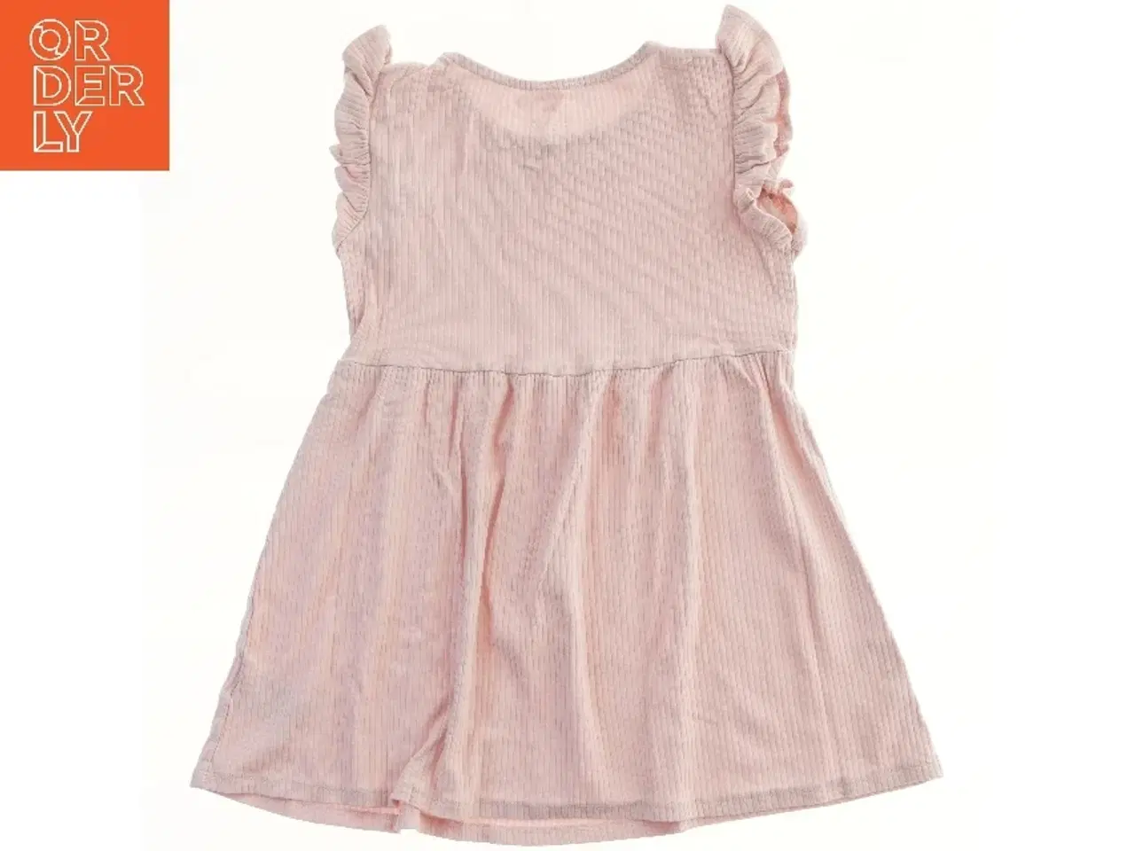 Billede 2 - Lyserød sommerkjole med flæser fra H&M (str. 122)