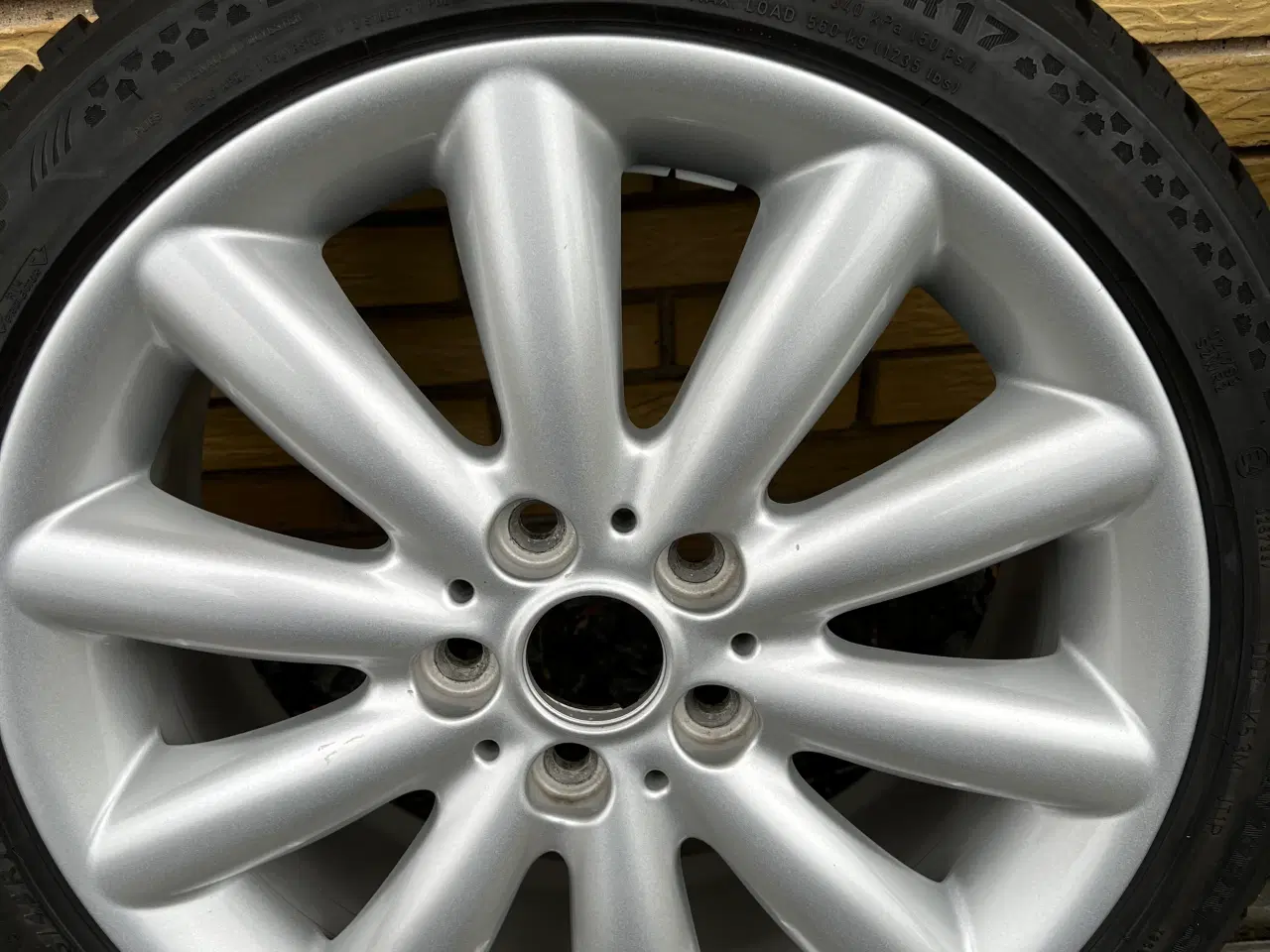 Billede 4 - Vinterhjul Mini Cooper Se 17” alu